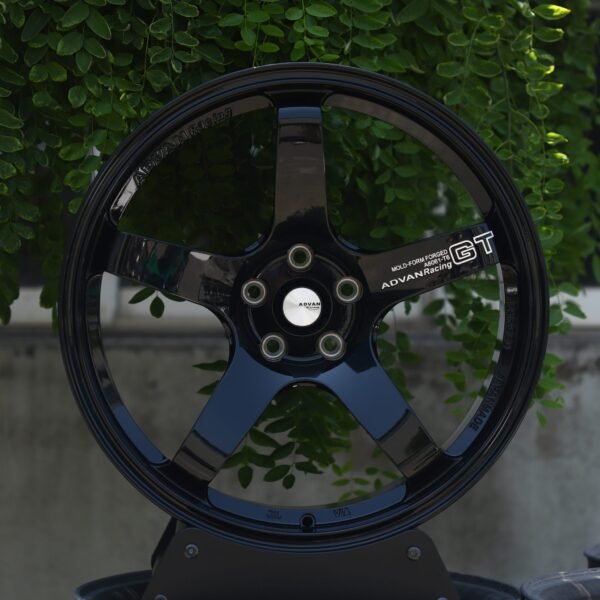Advan-Style Gloss Black 3-Spoke Deep-Lip Forged Wheels – Honda S2000 / Toyota GR86, front view