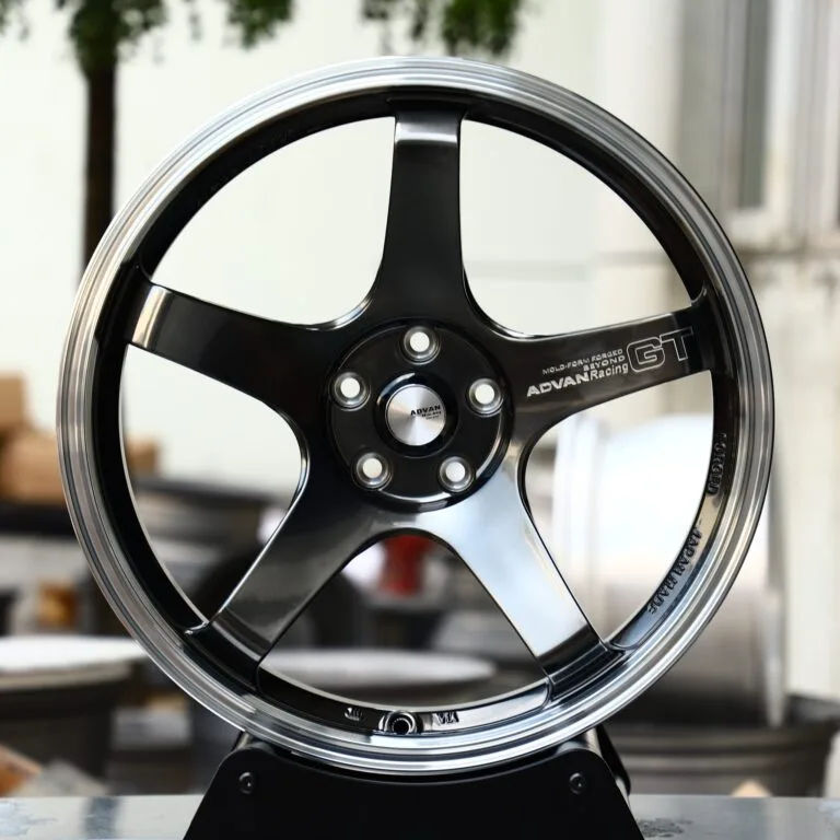 Advan-Style Gloss Black 5-Spoke Polished Deep Lip Forged Wheels – Toyota GR86 / Honda Civic Type R, front view