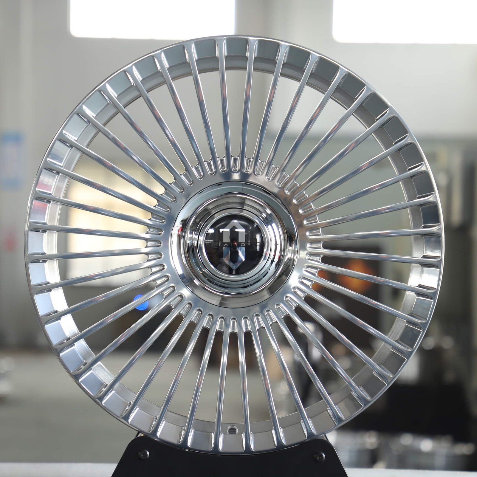 AITO M9 wheels – Matte Silver Multi-Spoke, front view