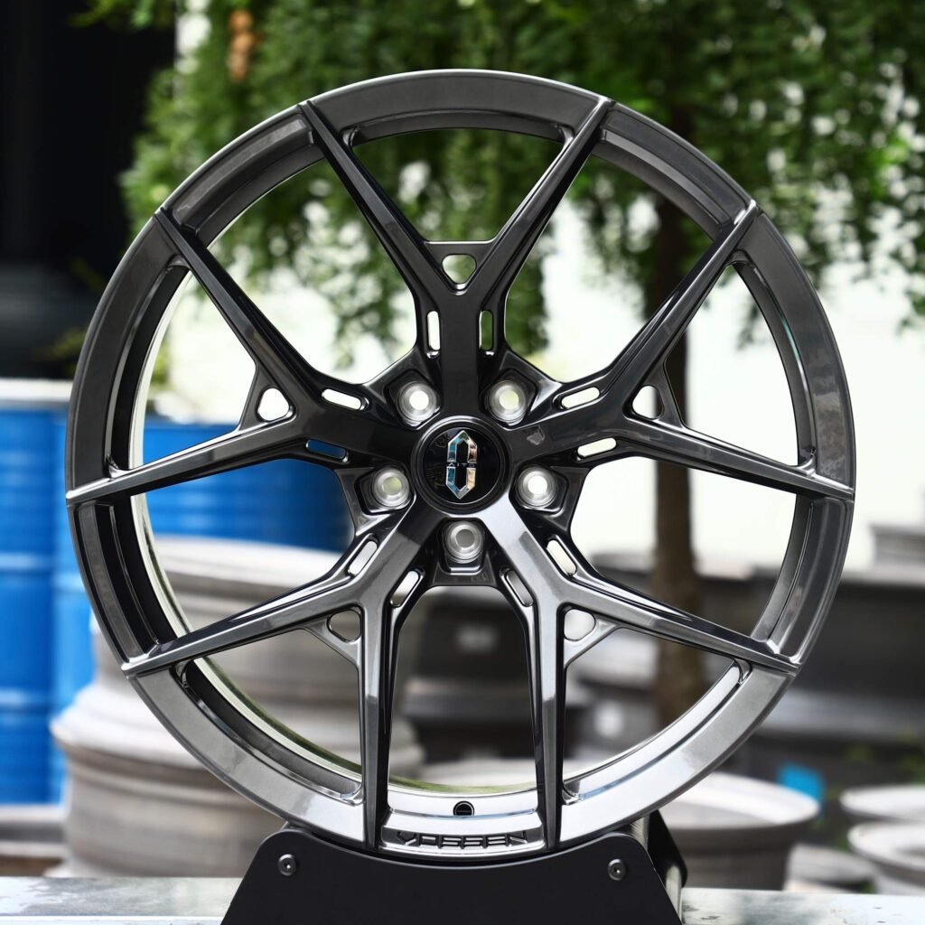 AITO Style Metallic Gray / Gunmetal 5 Y-Spoke Forged Wheels - AITO M9 / AITO M7 Fitment (5-Lug) Monoblock forged wheel