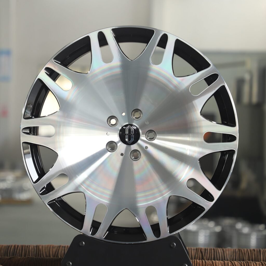 AITO M9 wheels – Polished Silver Full-Face, front view
