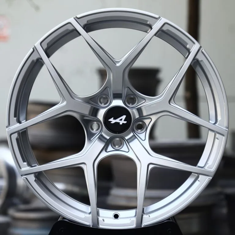 Alpine A290 wheels – Hyper Silver 5 Y-Spoke (Alpine OEM-Style), front view