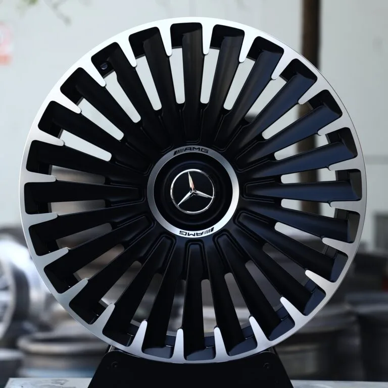 AMG-Style Gloss Black Machined Turbine Multi-Spoke Forged Wheels – Mercedes-Benz E-Class / S-Class, front view