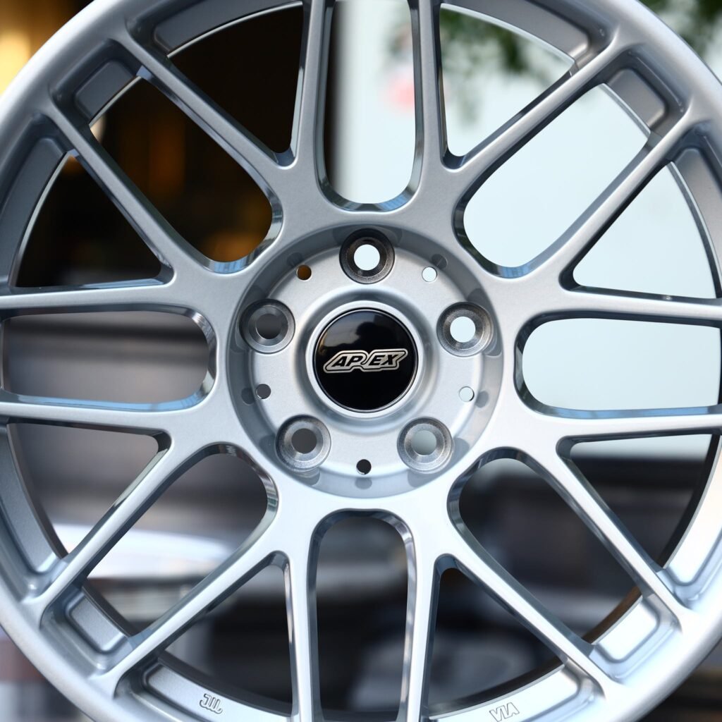 BMW M4 F82 wheels – ARC Bright Silver 8 Y-Spoke (APEX ARC-8-Style), lip and barrel detail