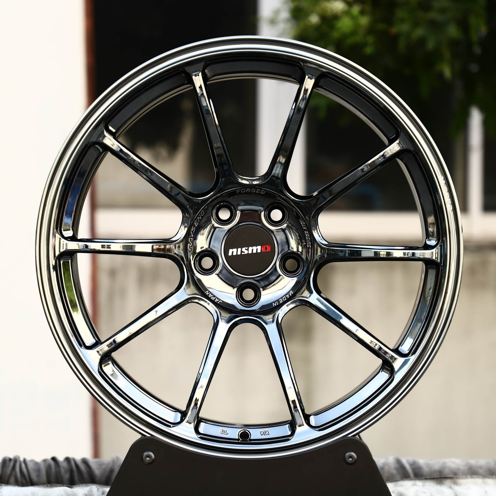 Nissan GT-R R35 wheels – Black Chrome 10-Spoke (Nismo-Style), front view