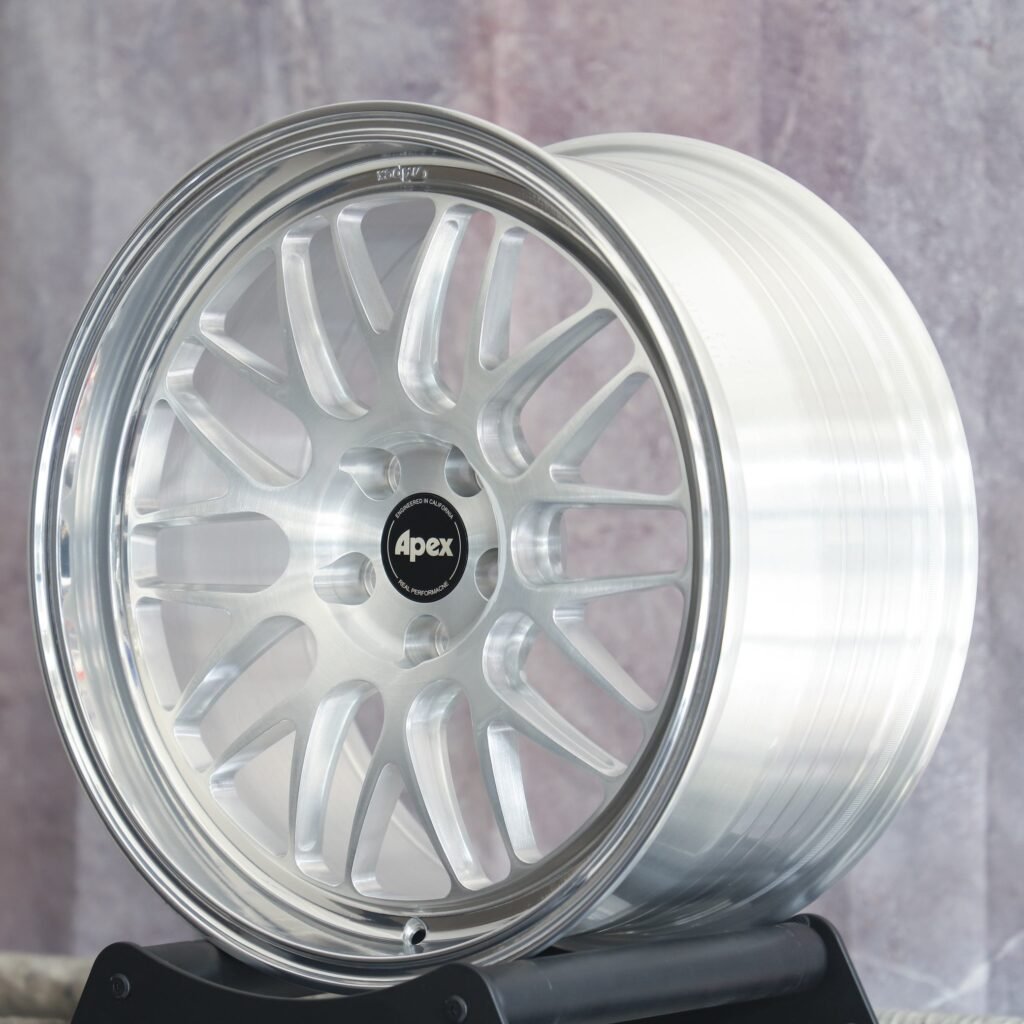 BMW M4 F82 wheels – Bright Silver 10 Y-Spoke Deep Lip (APEX ML-10RT-Style), lip and barrel detail