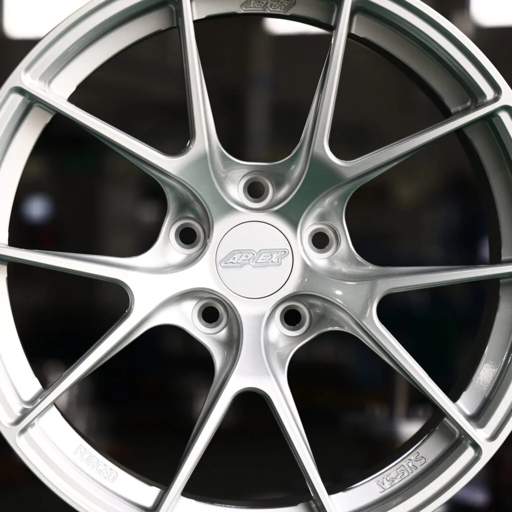 BMW M3 F80 wheels – Bright Silver 5 Y-Spoke (APEX VS-5RS-Style), lip and barrel detail