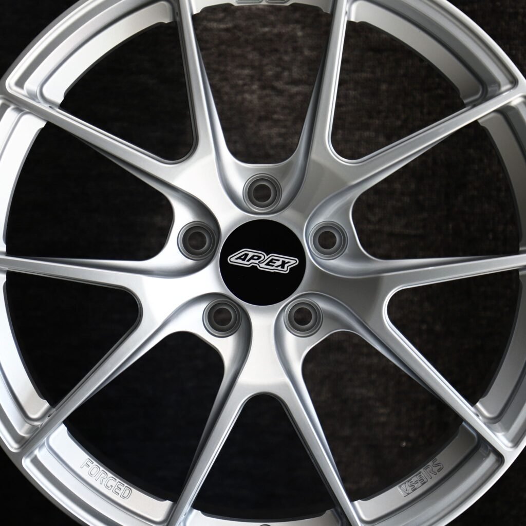 BMW M3 F80 wheels – Bright Silver 5 Y-Spoke (APEX VS-5RS-Style), lip and barrel detail