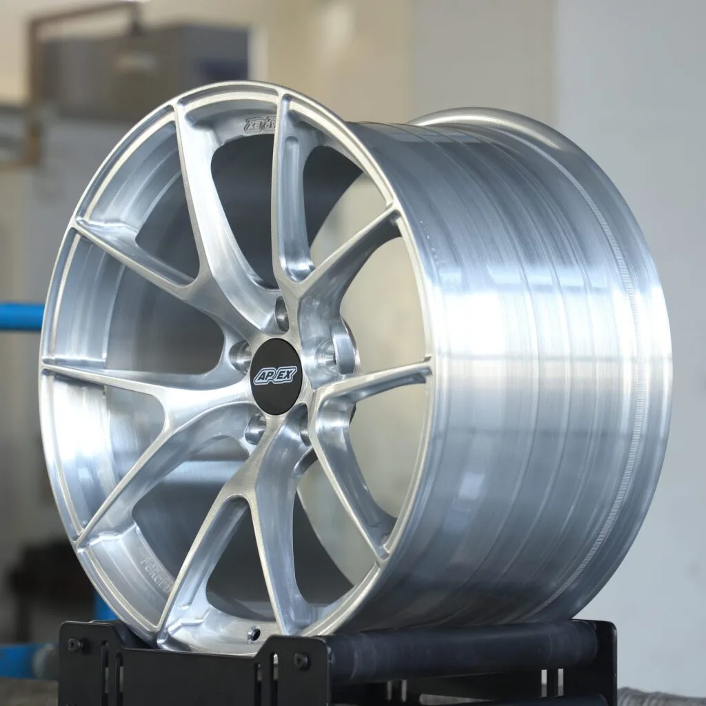 BMW M3 F80 wheels – Brushed Silver 5-Spoke (APEX VS-5RS-Style), lip and barrel detail