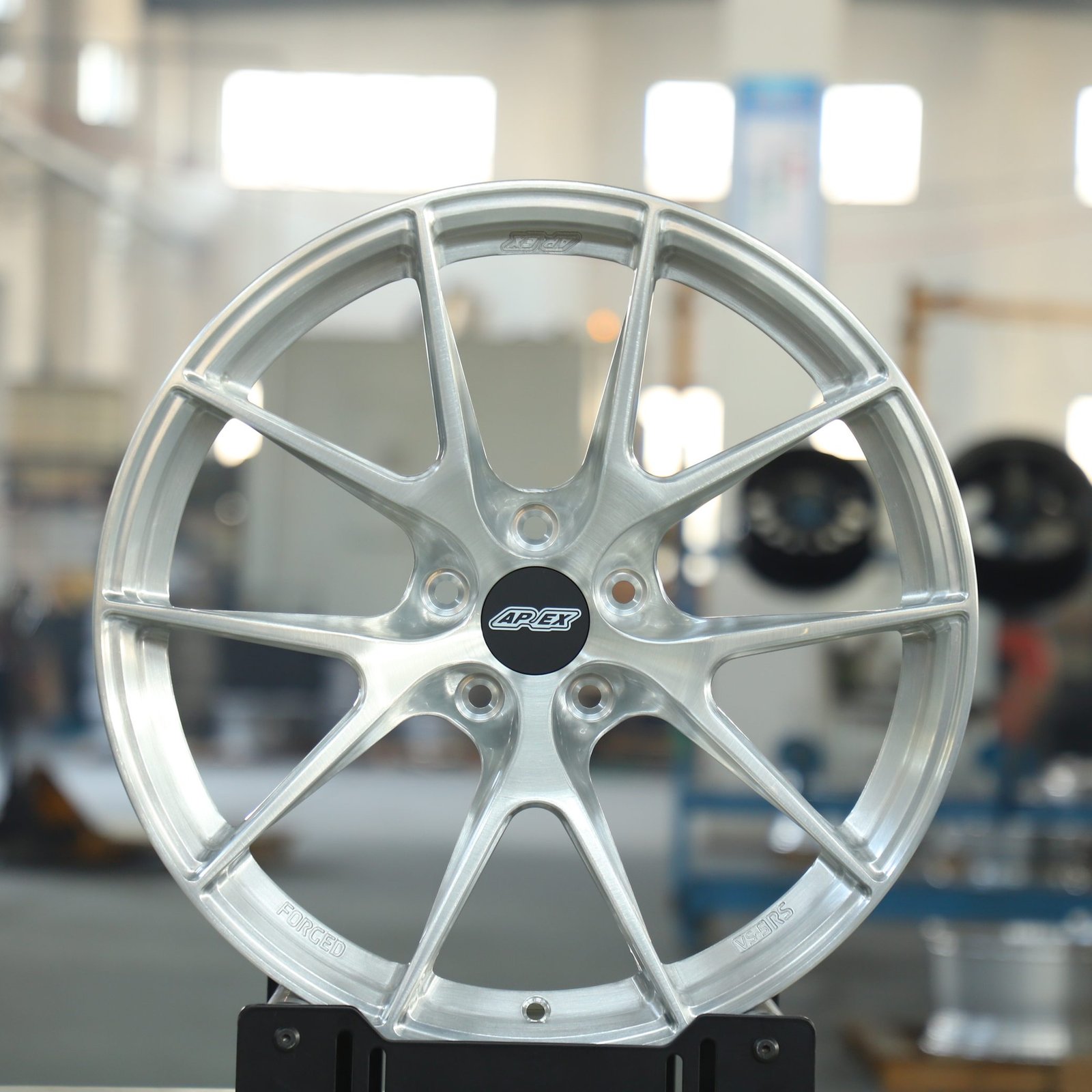 Toyota GR86 wheels – Brushed Silver 5 Y-Spoke (APEX VS-5RS-Style), front view