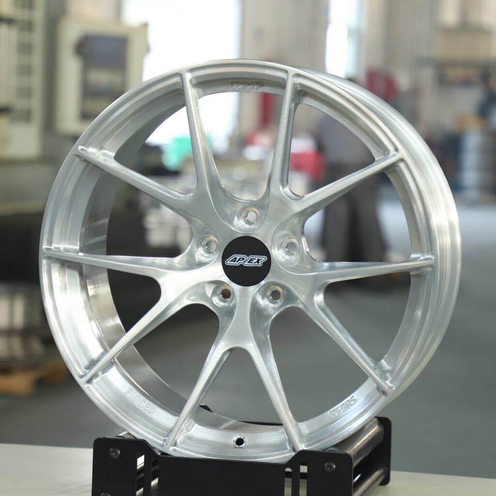 BMW 3 Series F30 wheels – Brushed Silver 5 Y-Spoke (APEX VS-5RS-Style), angled view