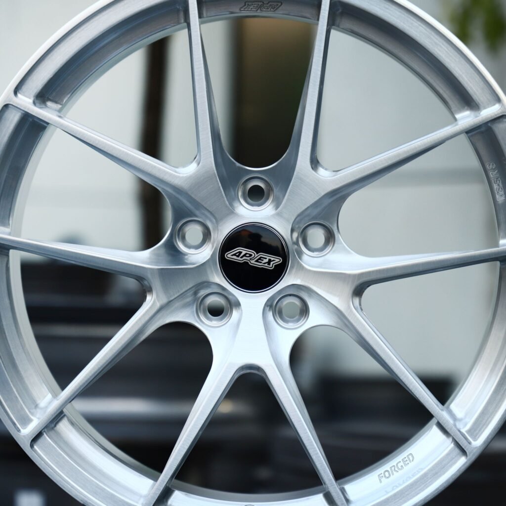BMW M3 F80 wheels – Brushed Silver 5 Y-Spoke (APEX VS-5RS-Style), lip and barrel detail