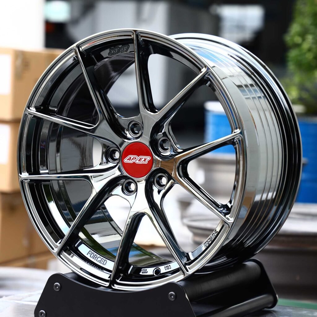 APEX Chrome Silver 5 Y-Spoke Forged Wheels - BMW M3 / Audi RS5 Fitment (5-Lug) view 3