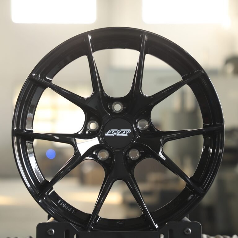 Toyota GR86 wheels – Gloss Black 5 Y-Spoke (APEX VS-5RS-Style), front view