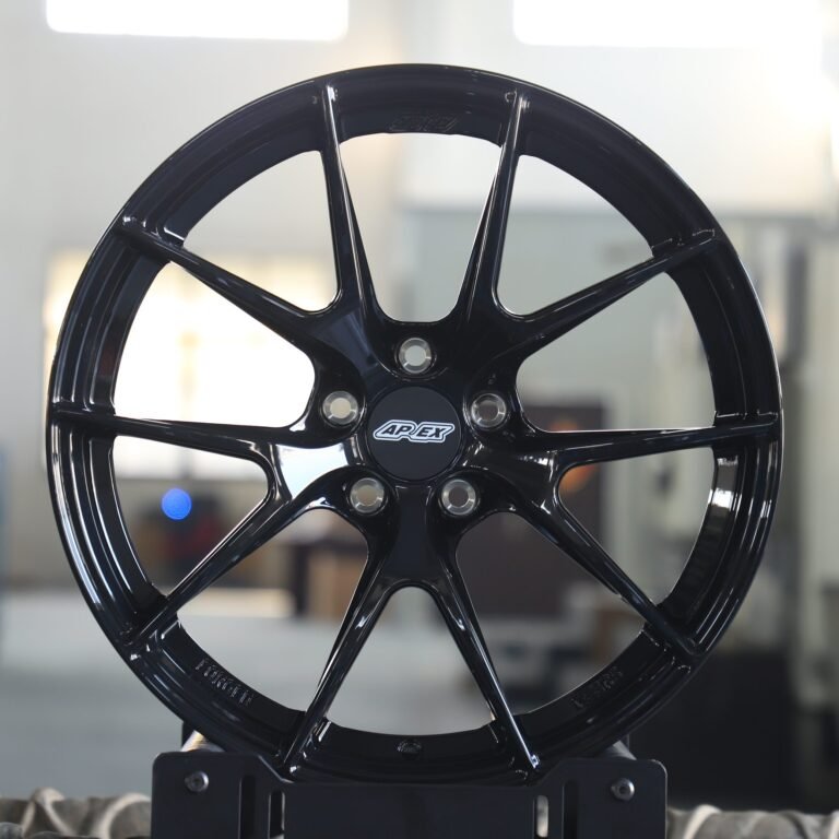 Toyota GR86 wheels – Gloss Black 5 Y-Spoke (APEX VS-5RS-Style), front view