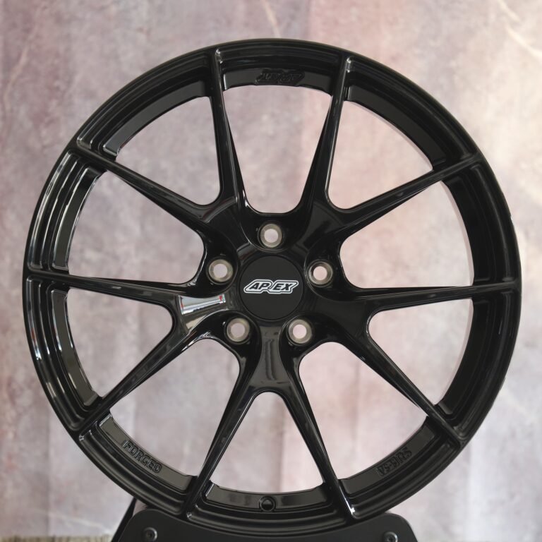 Toyota GR86 wheels – Gloss Black 5 Y-Spoke (APEX VS-5RS-Style), front view