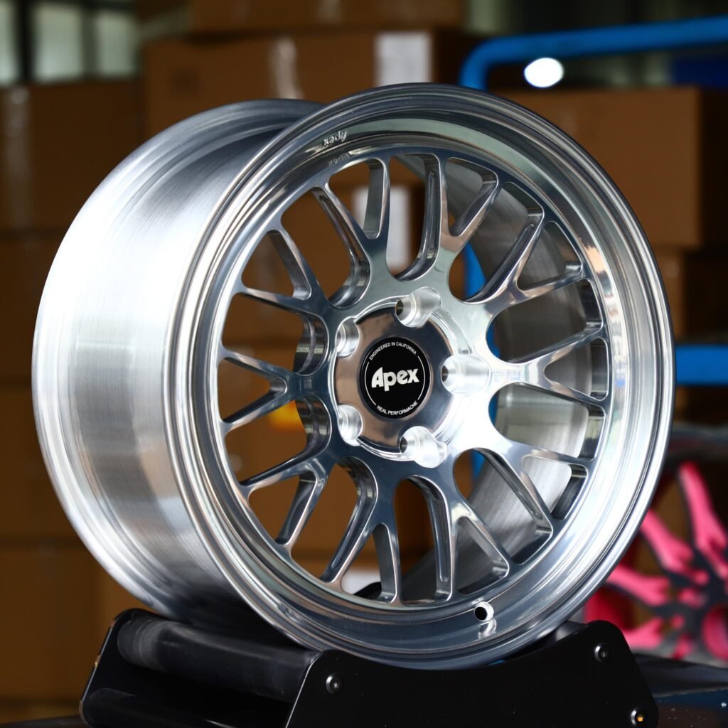 Porsche 911 wheels – Matte Silver Deep Lip (APEX ML-10RT-Style), angled view