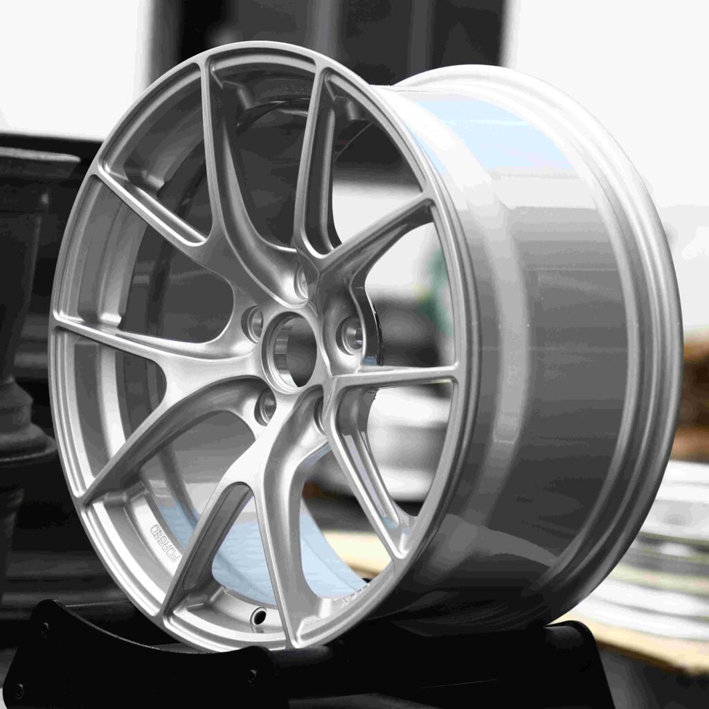 APEX VS-5RS Bright Silver 5 Y-Spoke Forged Wheels - Porsche 911 / BMW M3 Fitment (5-Lug) view 3