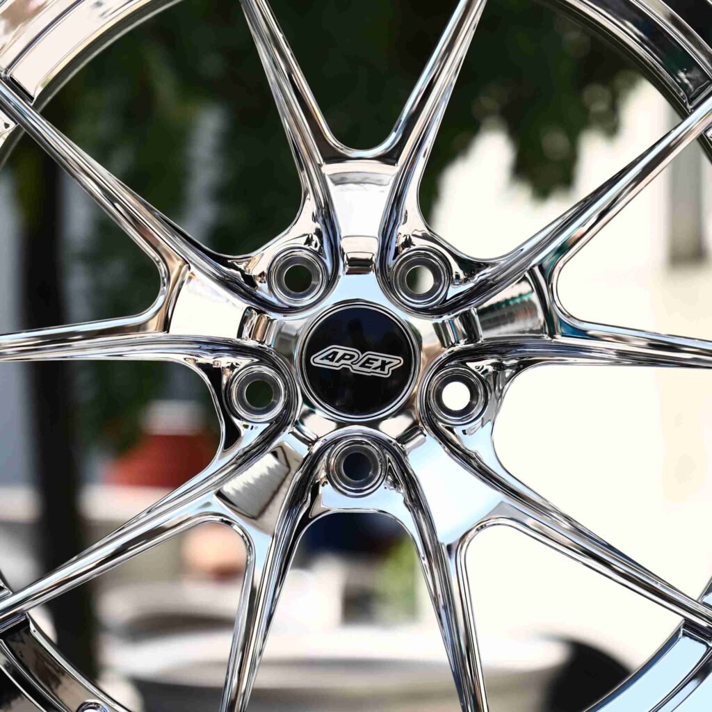 BMW M4 F82 wheels – APEX VS-5RS Chrome, lip and barrel detail