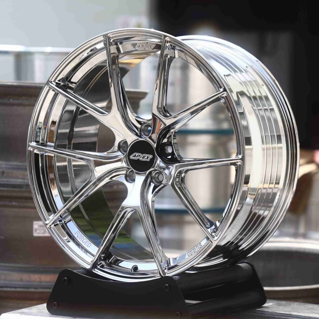 BMW 3 Series F30 wheels – Chrome (APEX VS-5RS-Style), angled view