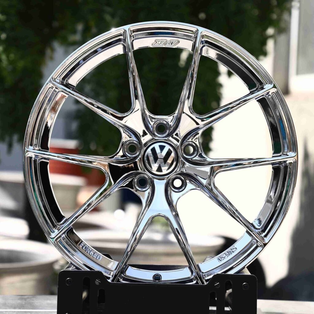 Volkswagen Golf GTI wheels – Chrome (Volkswagen OEM-Style), front view