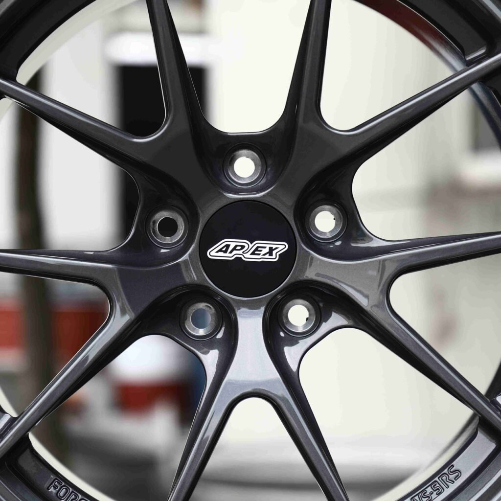 BMW M3 F80 wheels – VS-5RS Light Gray 5 Y-Spoke (APEX VS-5RS-Style), lip and barrel detail