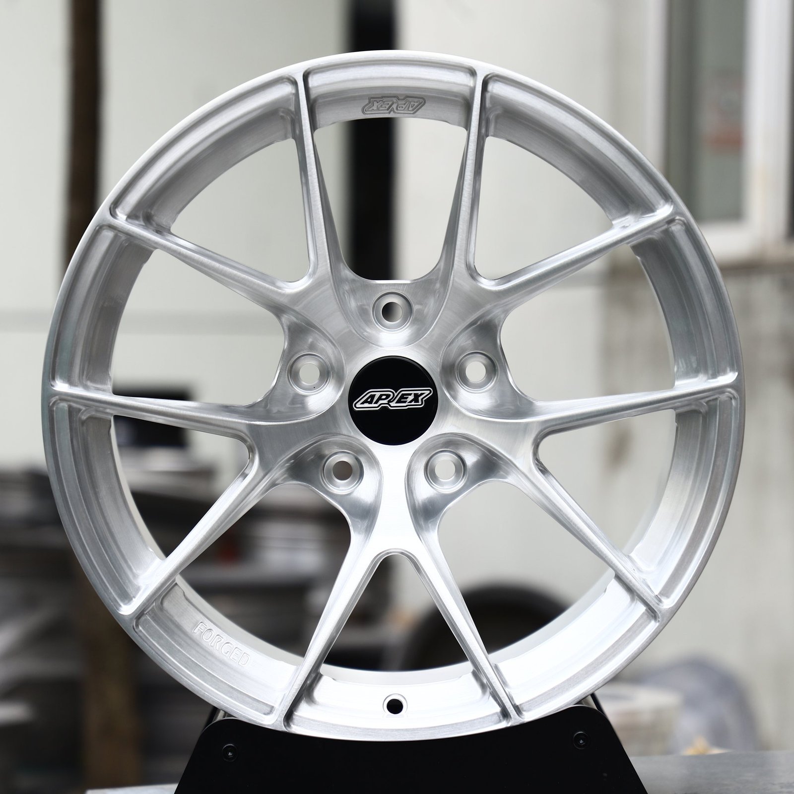 Porsche 911 wheels – Brushed Silver 5 Y-Spoke Concave (APEX VS-5RS-Style), front view