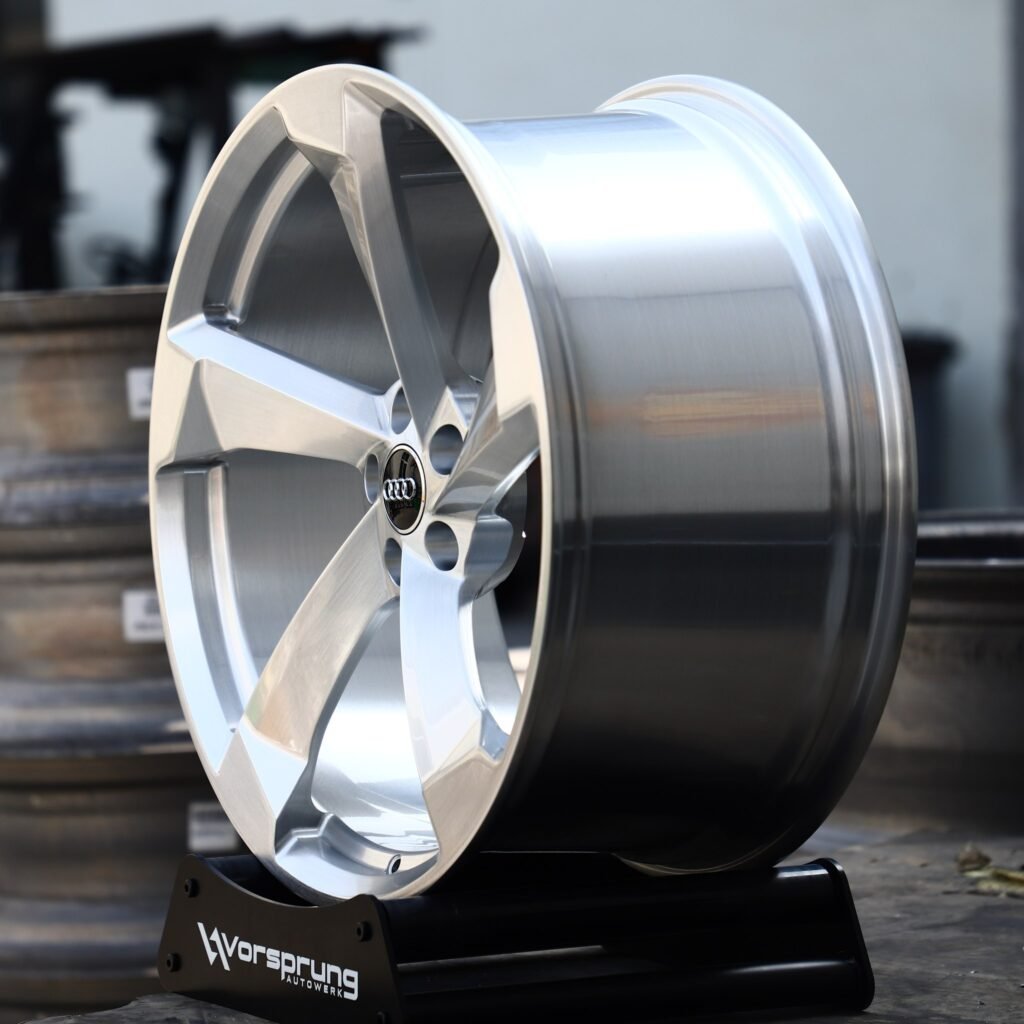 Audi RS3 8Y wheels – Brushed Silver 5-Spoke Rotor (Audi OEM-Style), lip and barrel detail