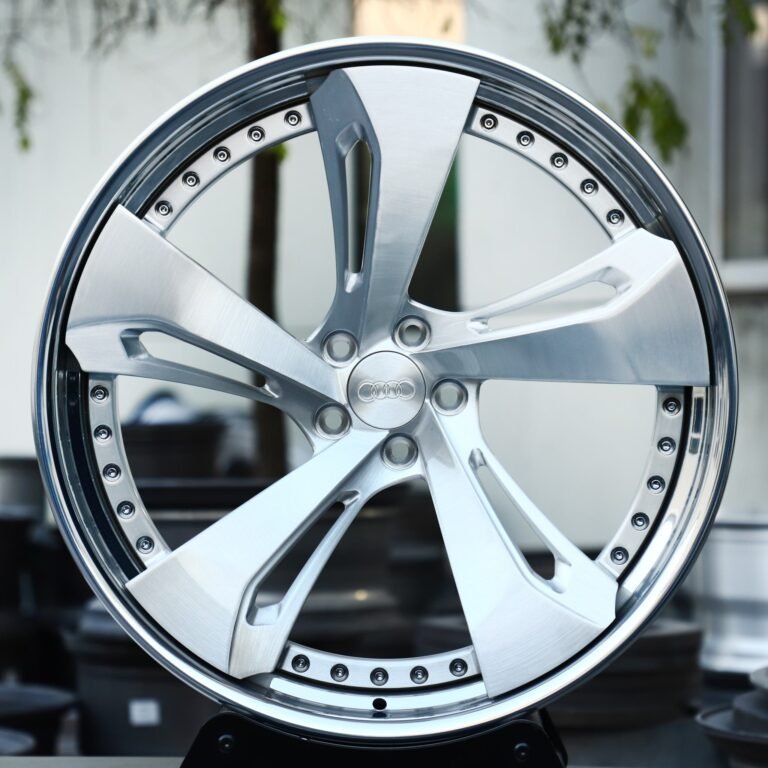 Audi A4 wheels – Brushed Silver Directional 5-Spoke 2-Piece (Audi OEM-Style), front view