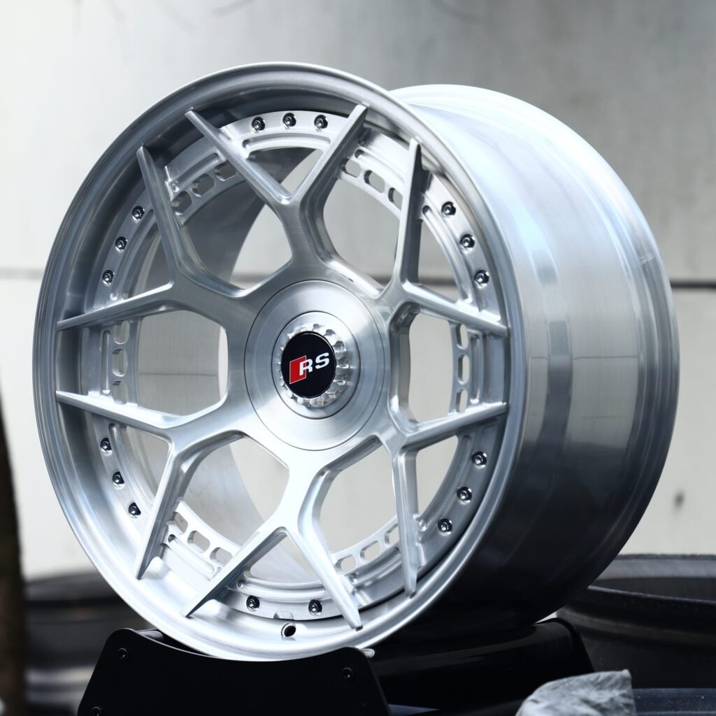 Audi RS7 wheels – Audi RS Style Brushed Silver 10 V-Spoke Deep Dish 2-Piece, angled view