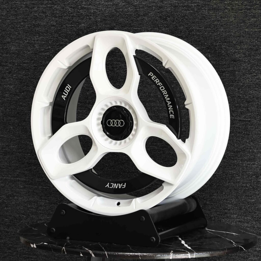 Audi Style Bright Silver Double-Ring Triangular Spoke Center-Lock Center-Lock Forged Wheels - Audi R8 / Audi RS5 Fitment (5-Lug) view 4