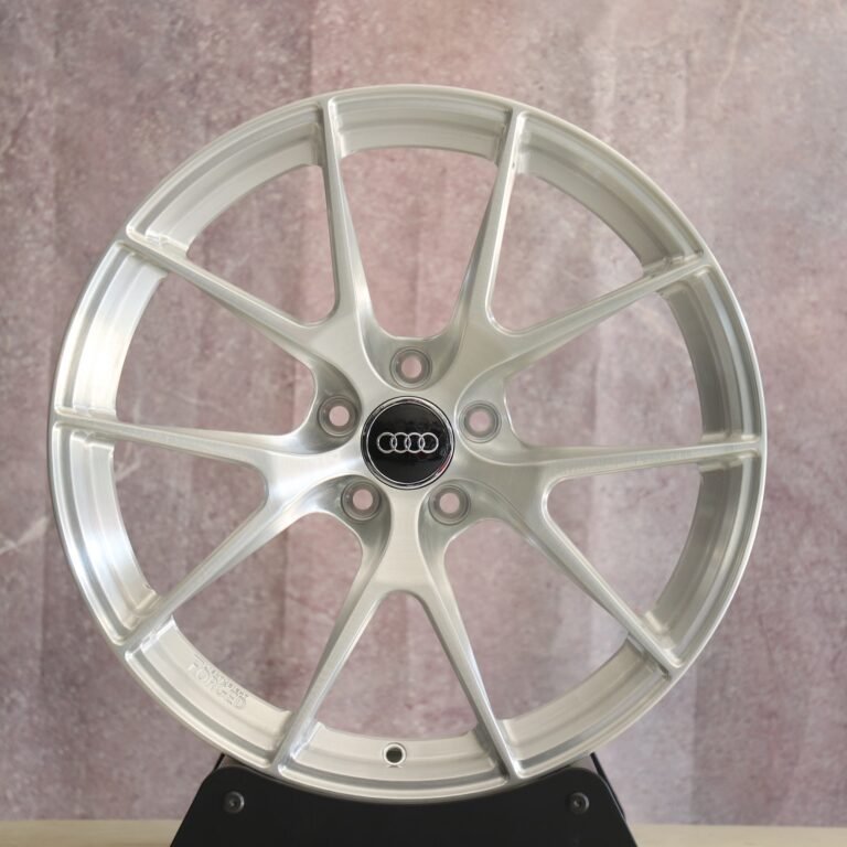 Audi A6 wheels – Brushed Silver 5 Y-Spoke, front view