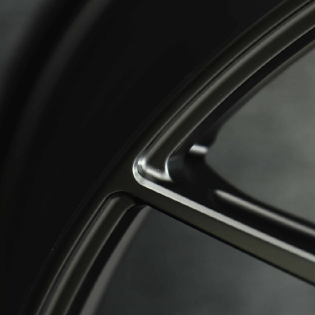 Audi RS3 8Y wheels – Gloss Black 5 Y-Spoke, lip and barrel detail