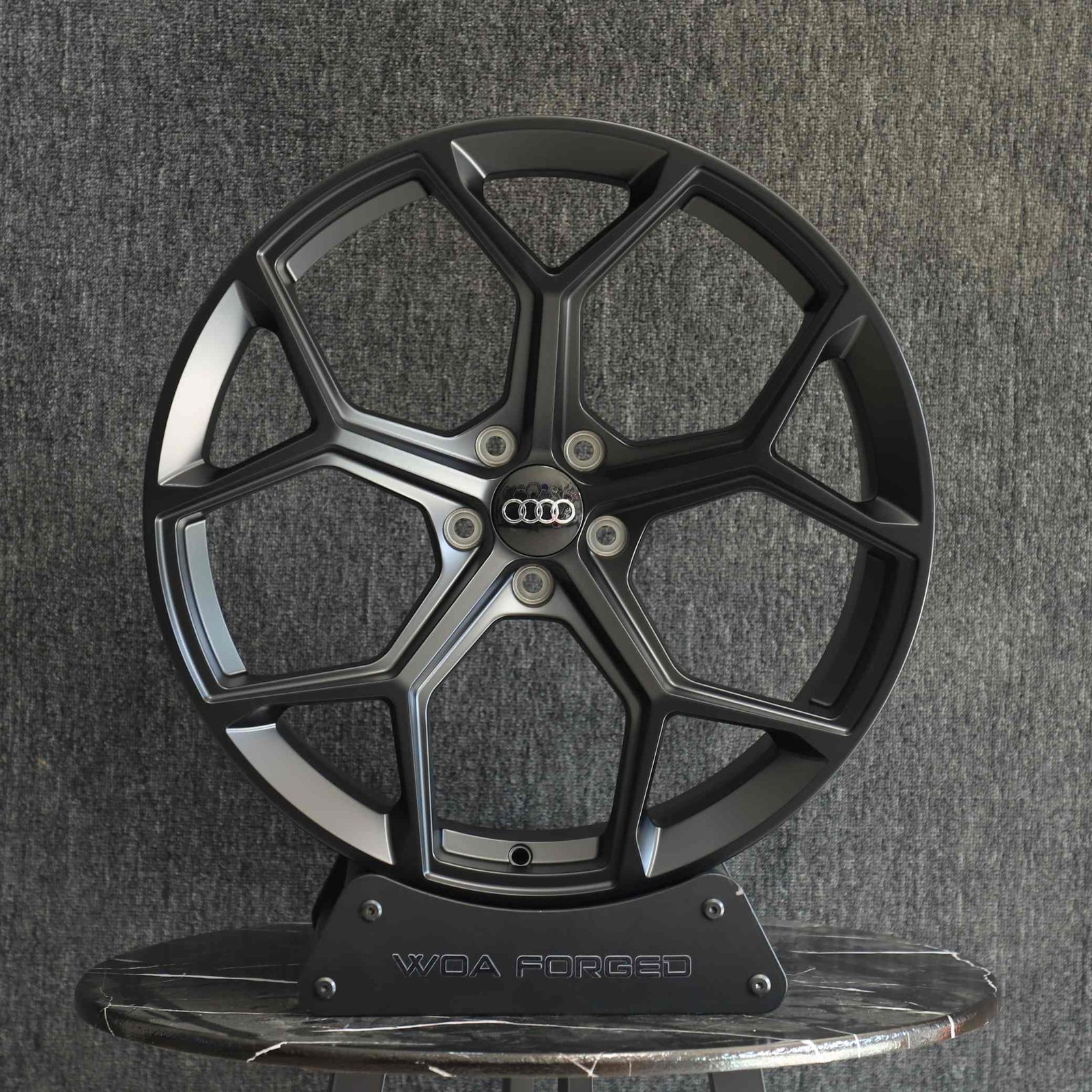 Audi A6 wheels – Matte Black 5 Y-Spoke, front view