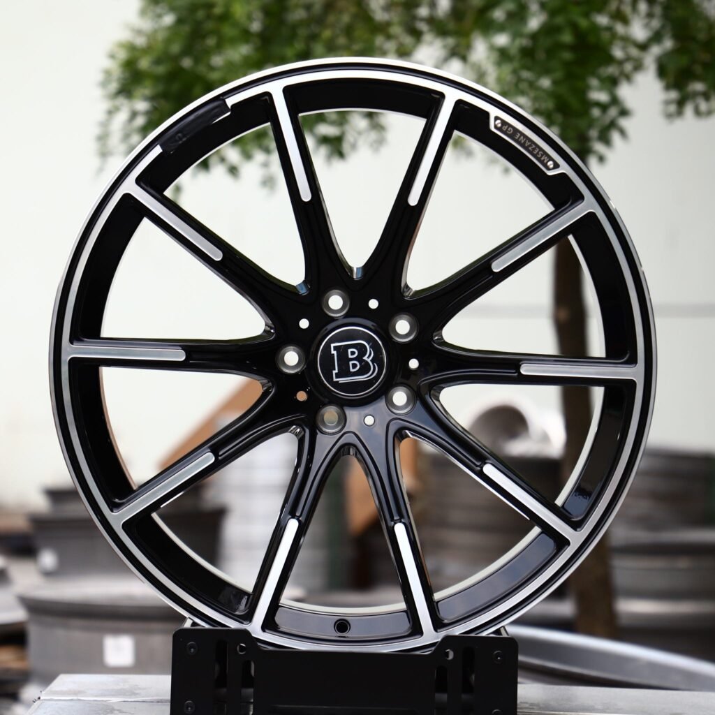 Mercedes-Benz E-Class wheels – Babos Matte Silver Custom, front view