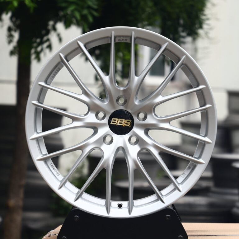 BMW M3 G80 wheels – BBS Bright Silver 10 Y-Spoke, front view