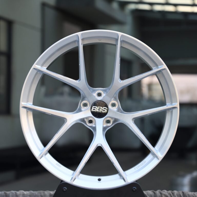 BMW 3 Series F30 wheels – Bright Silver 5 Y-Spoke (BBS CI-R-Style), front view