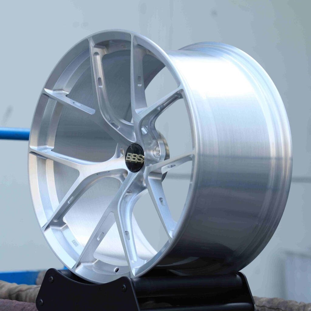 Audi A6 C8 wheels – Bright Silver 5 Y-Spoke (BBS CI-R-Style), lip and barrel detail