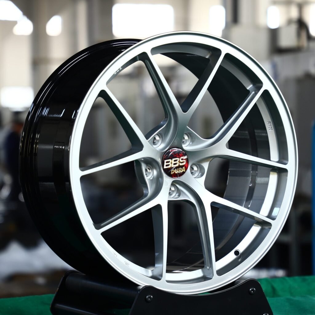 Audi A4 wheels – Bright Silver 5 Y-Spoke (BBS CI-R-Style), angled view