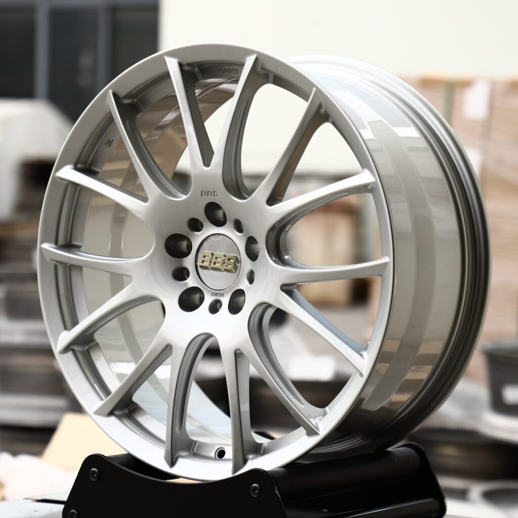 Porsche 911 wheels – BBS Bright Silver 7 Y-Spoke, angled view