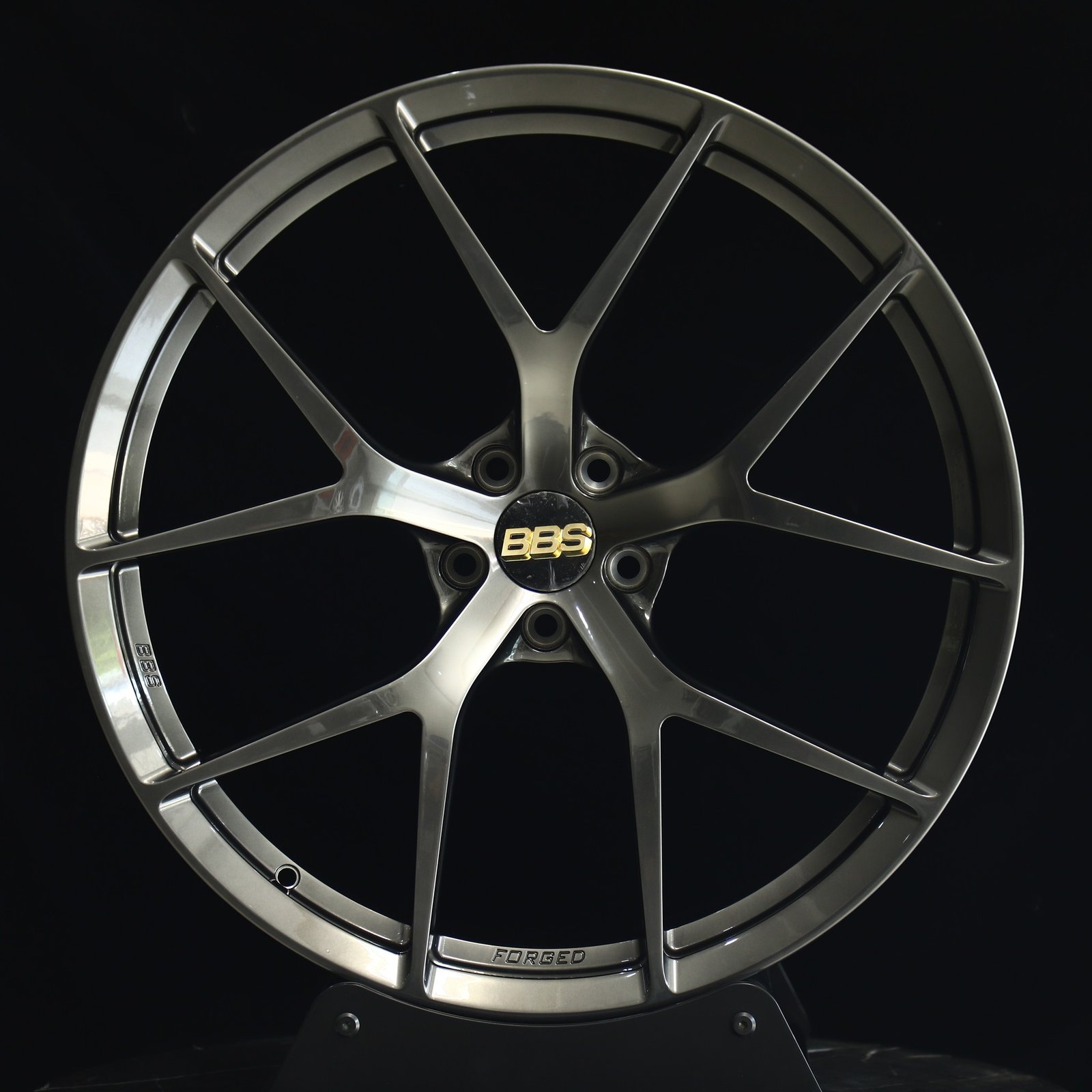 BMW M3 G80 wheels – BBS Gloss Black 5 Y-Spoke, front view