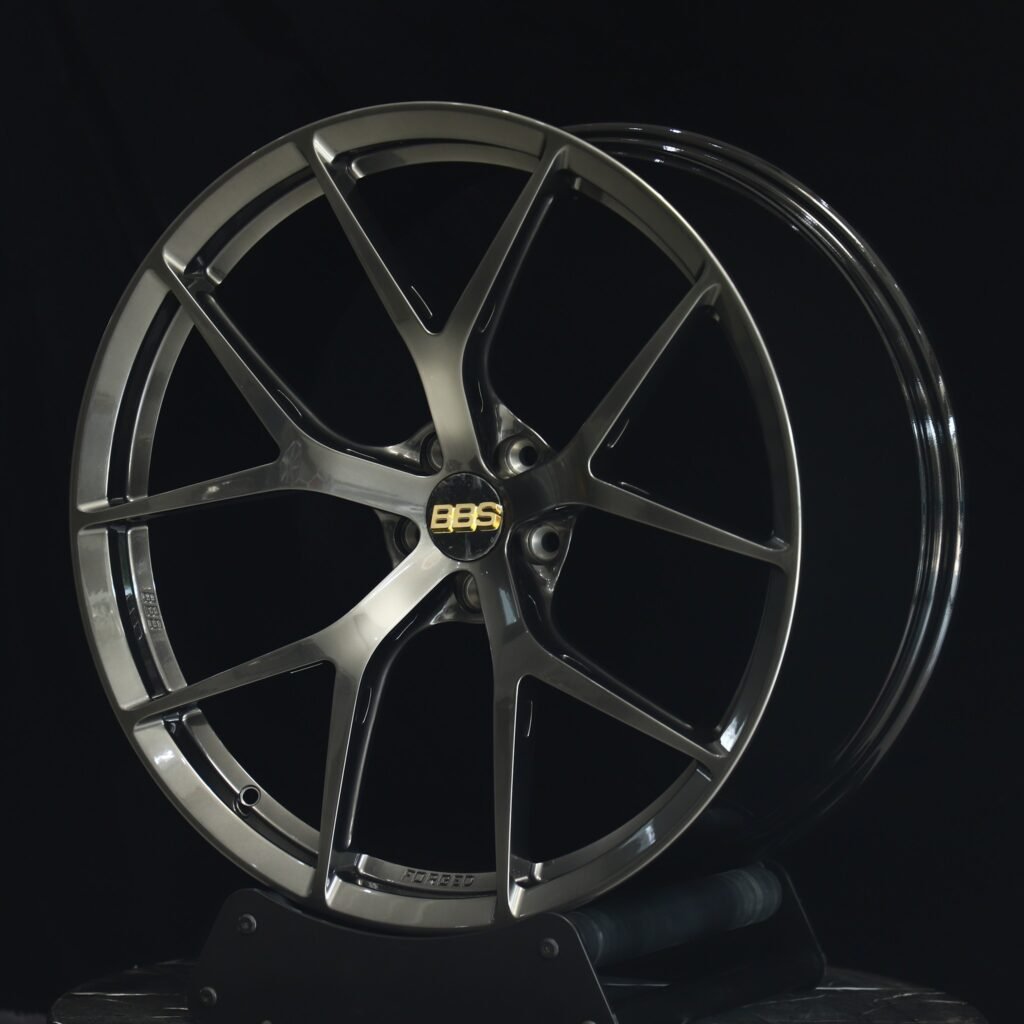 Porsche 911 wheels – BBS Gloss Black 5 Y-Spoke, angled view