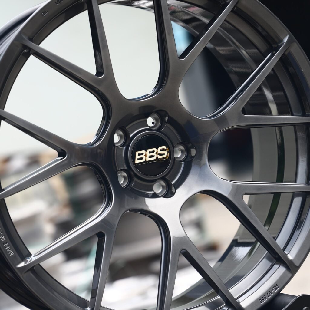 BMW M3 F80 wheels – Gloss Black / Gunmetal 7 Y-Spoke (BBS RE-V7-Style), lip and barrel detail
