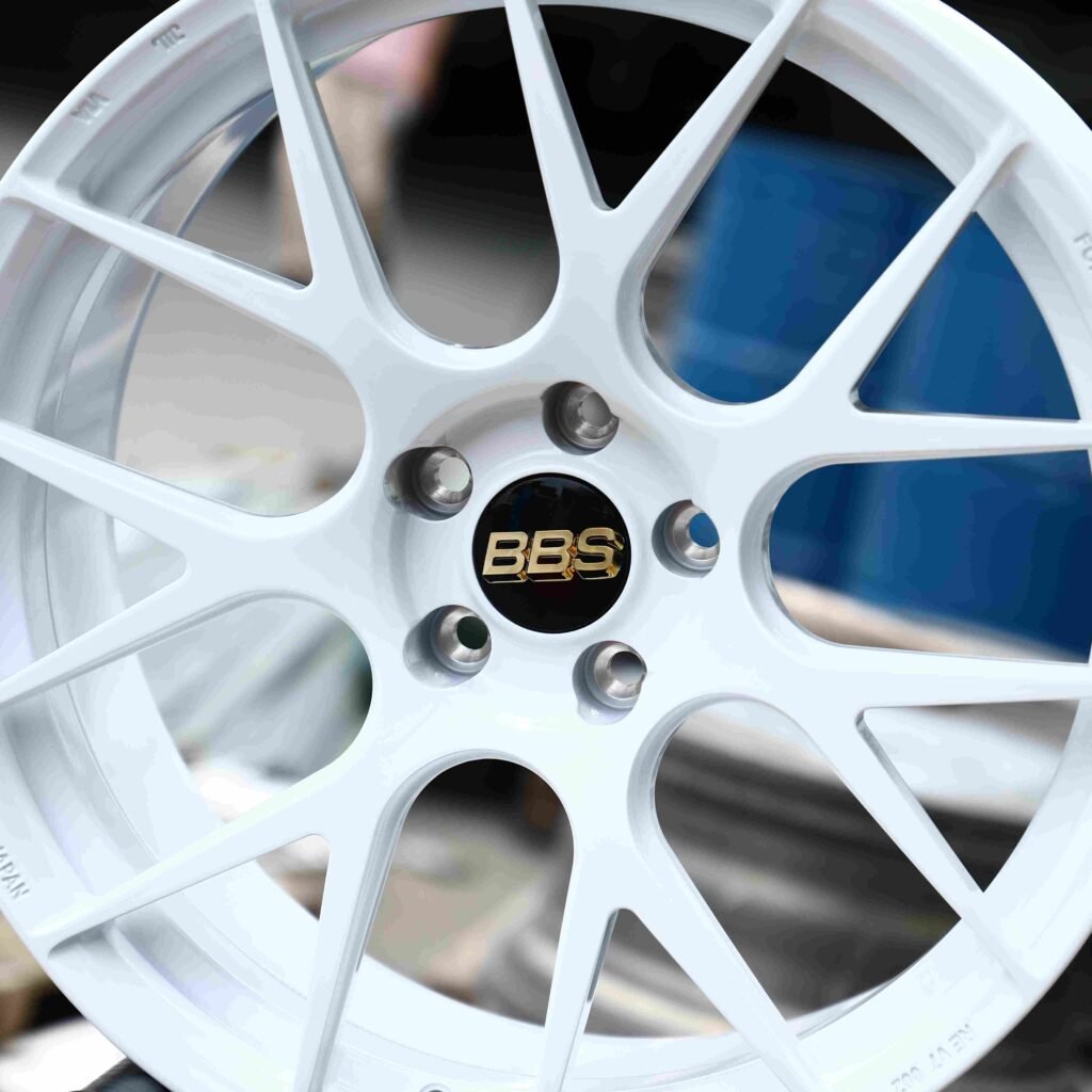 BMW M3 F80 wheels – Gloss White 7 Y-Spoke (BBS RE-V7-Style), lip and barrel detail