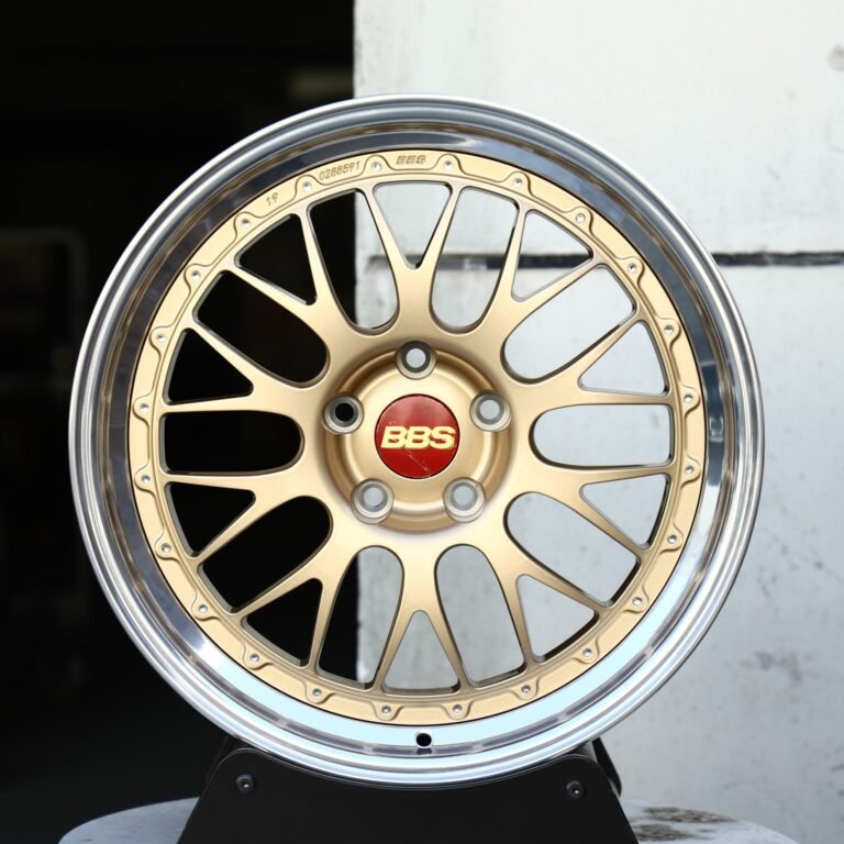 BMW M3 E46 wheels – Gold 2-Piece Deep Lip (BBS LM-Style), front view