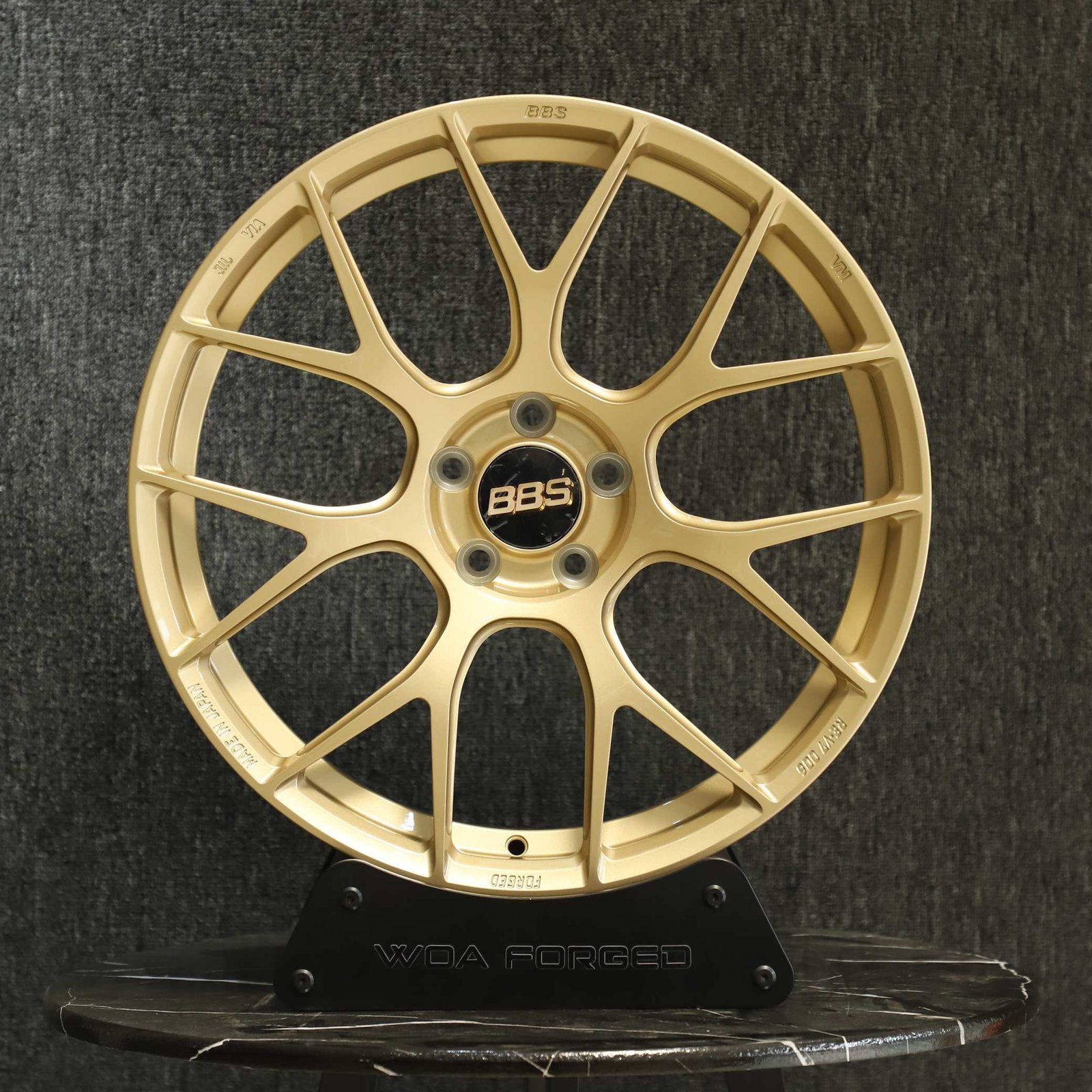Toyota GR86 wheels – Gold 7 Y-Spoke (BBS RE-V7-Style), front view