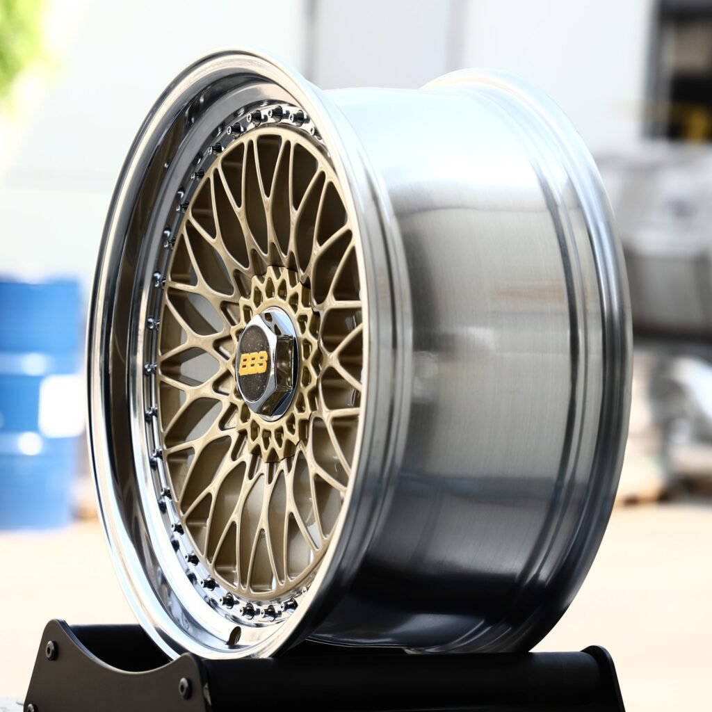 5x120 wheels – Gold / Silver Deep Lip (BBS RS-Style), side view
