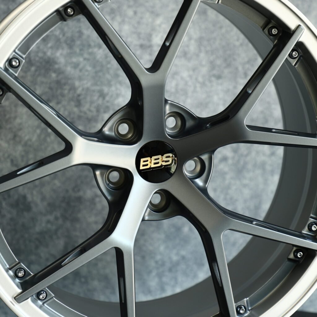 Lamborghini Huracan wheels – BBS Gunmetal Riveted, lip and barrel detail