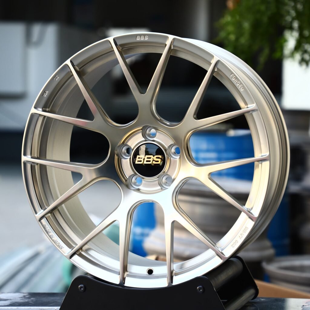 BBS Hyper Silver 7 Y-Spoke Forged Wheels - BMW 5 Series / Audi A6 Fitment (5-Lug) Monoblock forged wheel