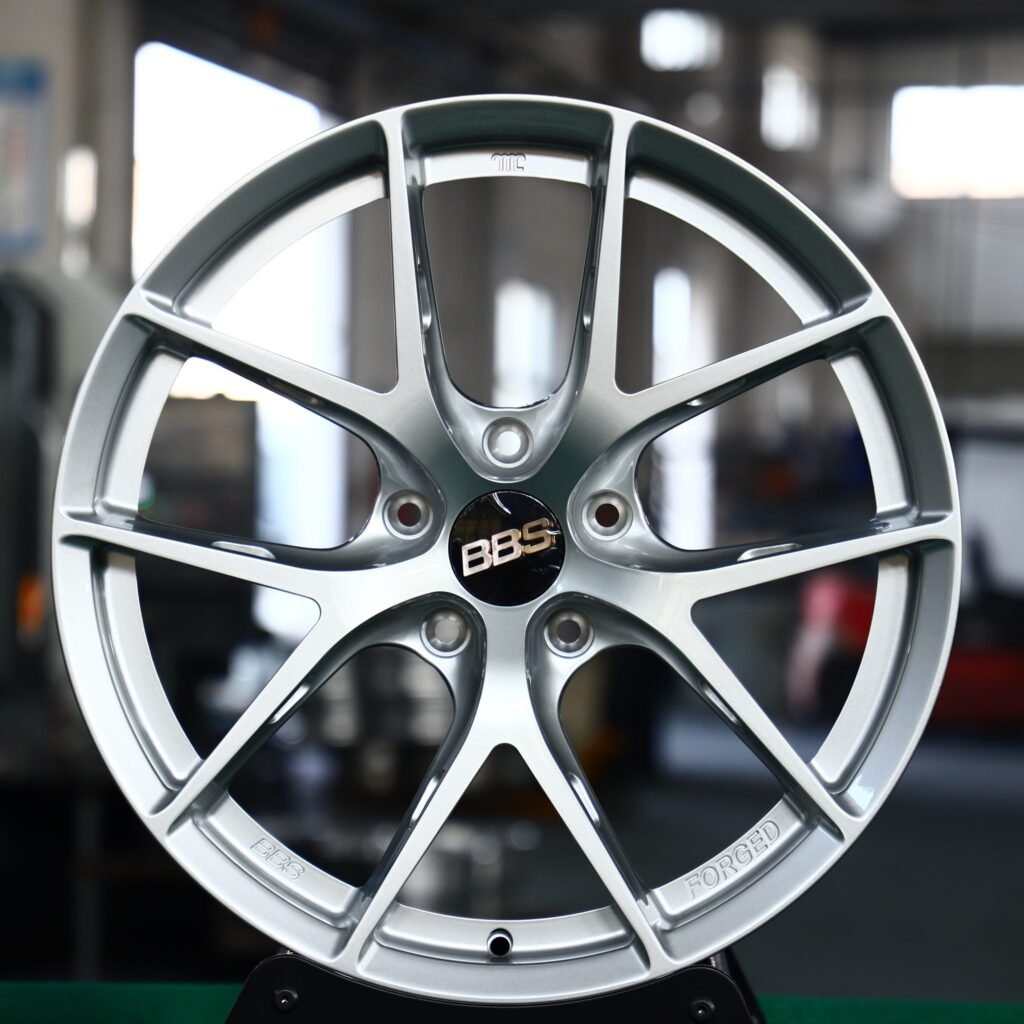 BMW 3 Series F30 wheels – Ice Gray Side-Milled (BBS CI-R-Style), front view